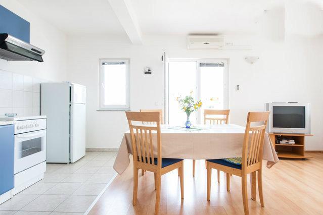 Apartments Maco Petrcane Room photo